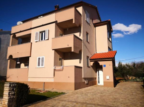Apartments Roncevic